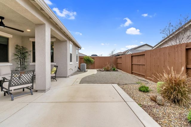 9067 Pomeroy Ln, El Dorado Hills, CA 95762