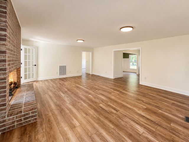 322 Indian Summer Lane, Boiling Springs, SC 29316