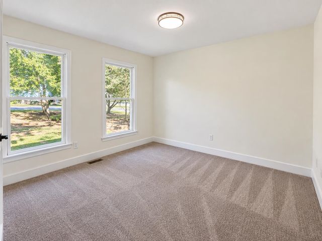 322 Indian Summer Lane, Boiling Springs, SC 29316
