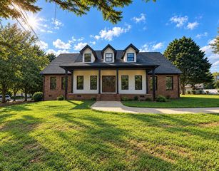 322 Indian Summer Lane, Boiling Springs, SC 29316