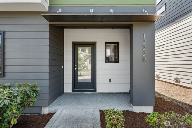12229 SE 251st Place, Kent, WA 98030