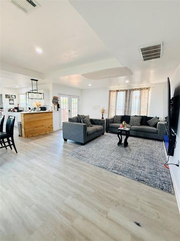 2315 Road 5732, Cleveland, TX 77327