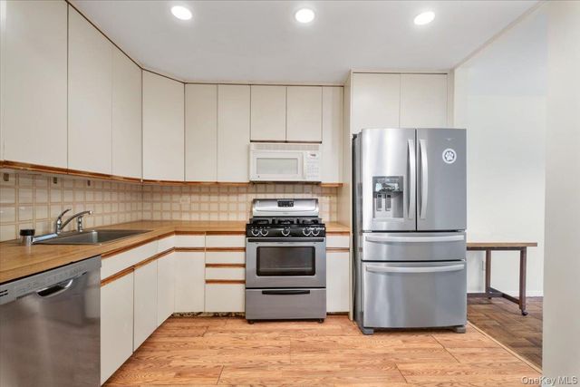 356 Central Park Avenue E10, Scarsdale, NY 10583