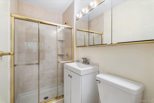 356 Central Park Avenue E10, Scarsdale, NY 10583