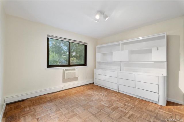 356 Central Park Avenue E10, Scarsdale, NY 10583