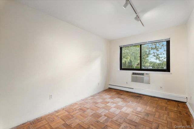 356 Central Park Avenue E10, Scarsdale, NY 10583