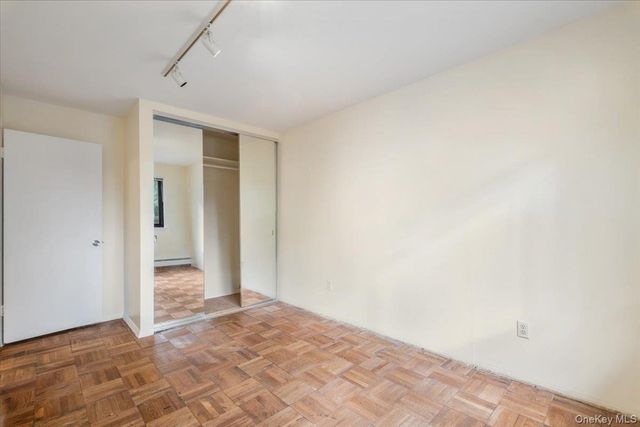 356 Central Park Avenue E10, Scarsdale, NY 10583