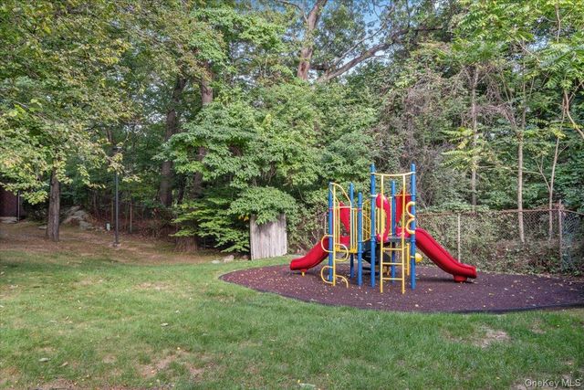 356 Central Park Avenue E10, Scarsdale, NY 10583