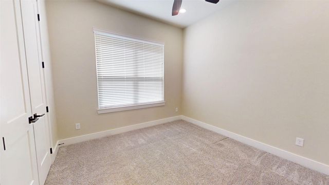 2405 Vineyard Drive, Granbury, TX 76048