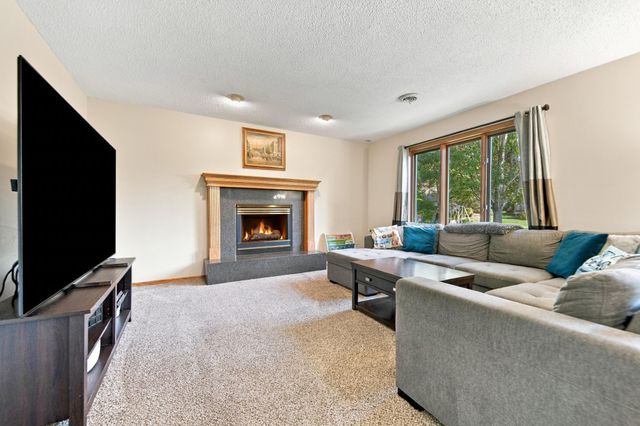 490 Hawthorn Road, Lino Lakes, MN 55014