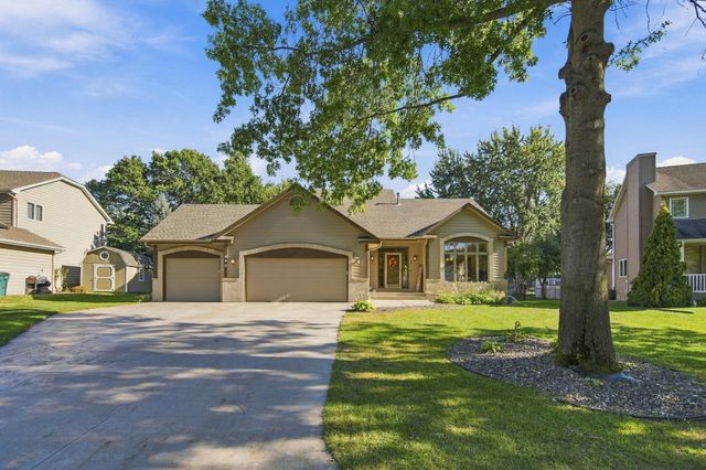 490 Hawthorn Road, Lino Lakes, MN 55014
