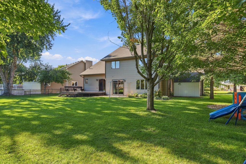 490 Hawthorn Road, Lino Lakes, MN 55014 — photo 3