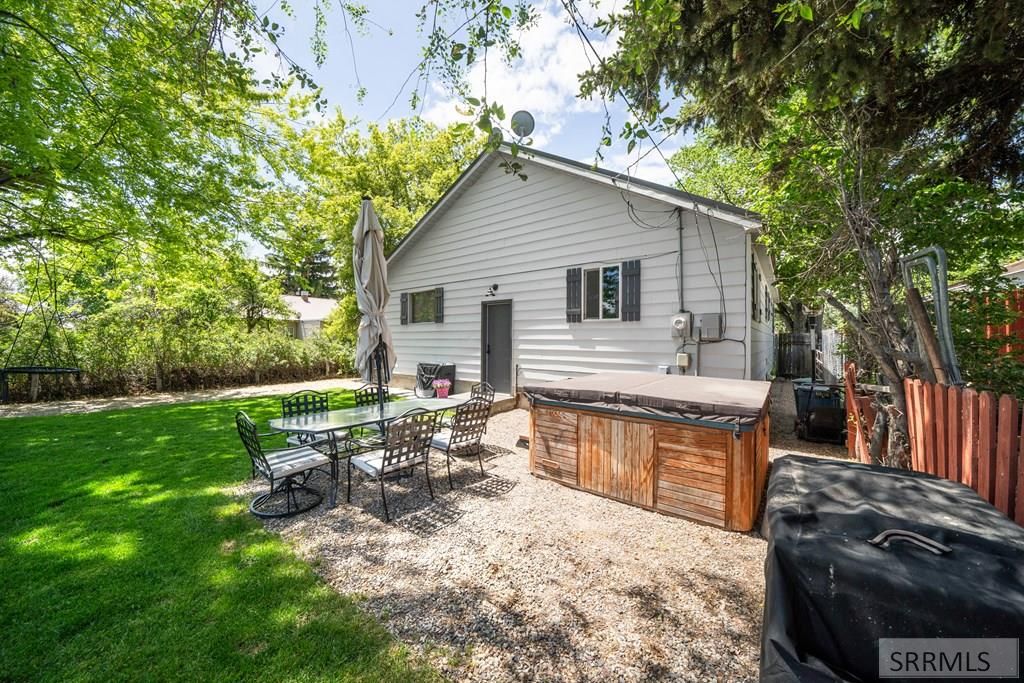 Image 2 of property listing at 448 N 1st W, Ririe, ID 83443