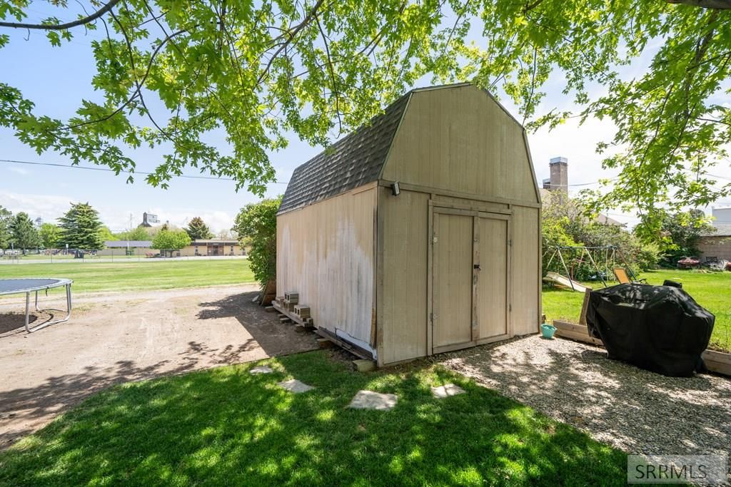 Image 4 of property listing at 448 N 1st W, Ririe, ID 83443