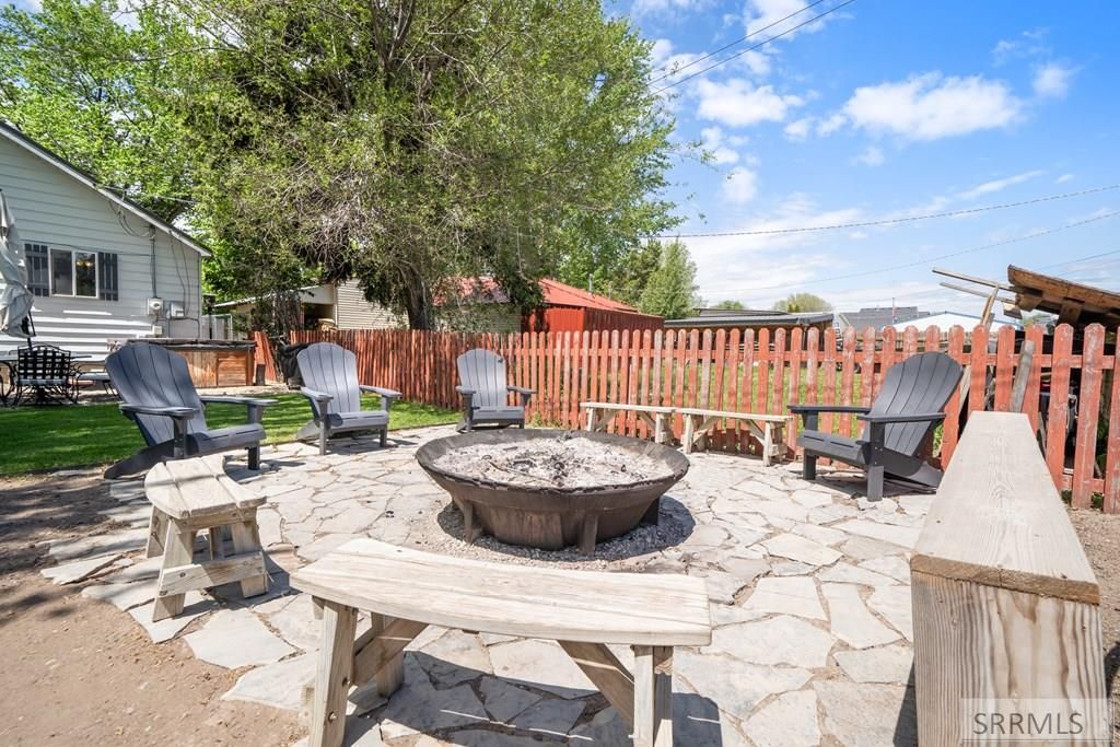 Image 7 of property listing at 448 N 1st W, Ririe, ID 83443