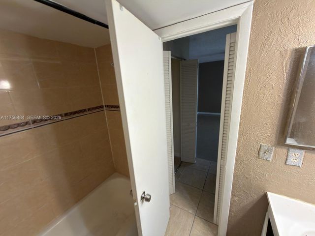 3400 Foxcroft Rd 212 212, Miramar, FL 33025