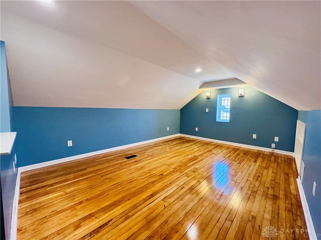 2725 Shroyer Road, Oakwood, OH 45419