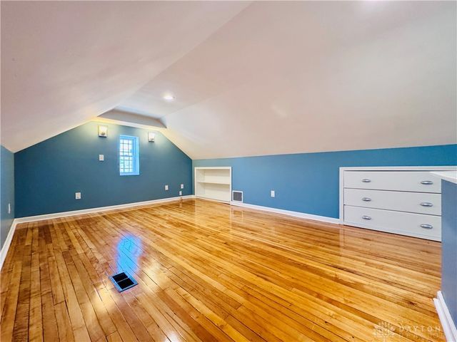 2725 Shroyer Road, Oakwood, OH 45419