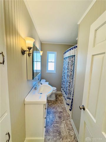 2725 Shroyer Road, Oakwood, OH 45419