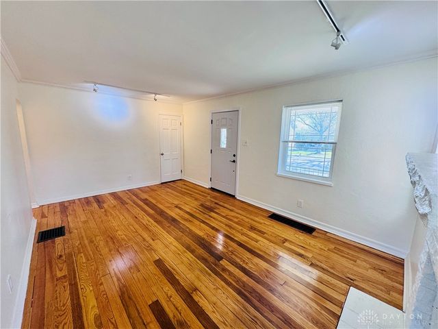 2725 Shroyer Road, Oakwood, OH 45419