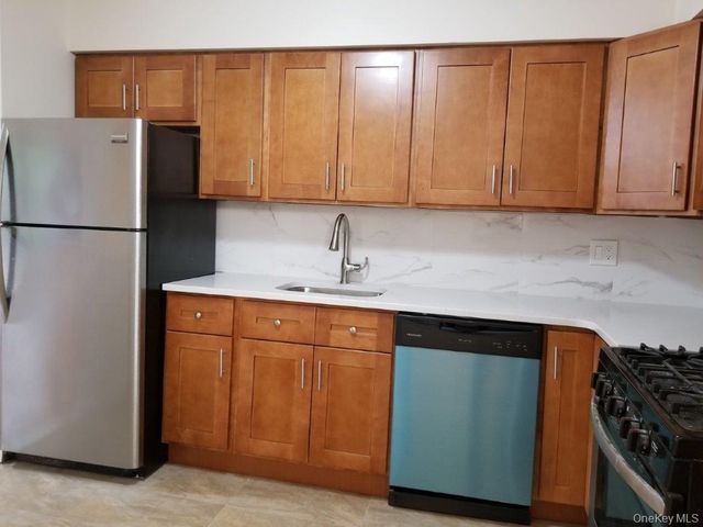 219-43 67th Avenue 3rd, Bayside, NY 11364