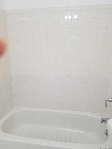 219-43 67th Avenue 3rd, Bayside, NY 11364