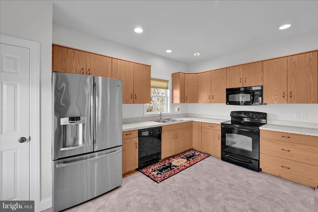 116 FAWN DR, Elizabethtown, PA 17022