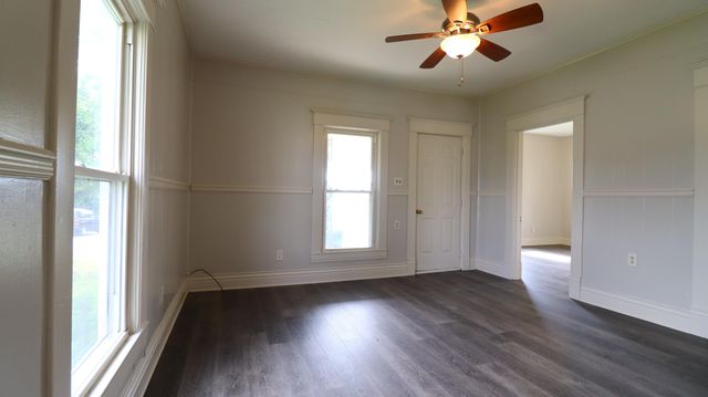 357 S Magnolia Street, Harrodsburg, KY 40330