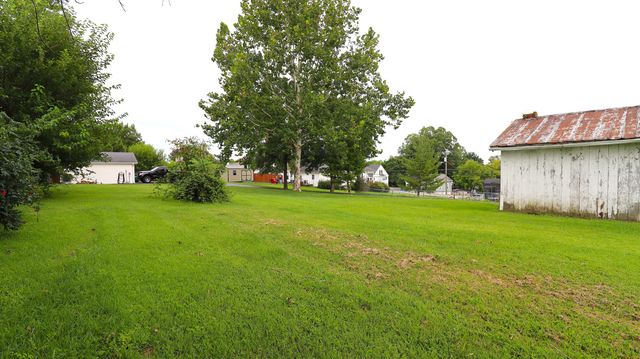357 S Magnolia Street, Harrodsburg, KY 40330