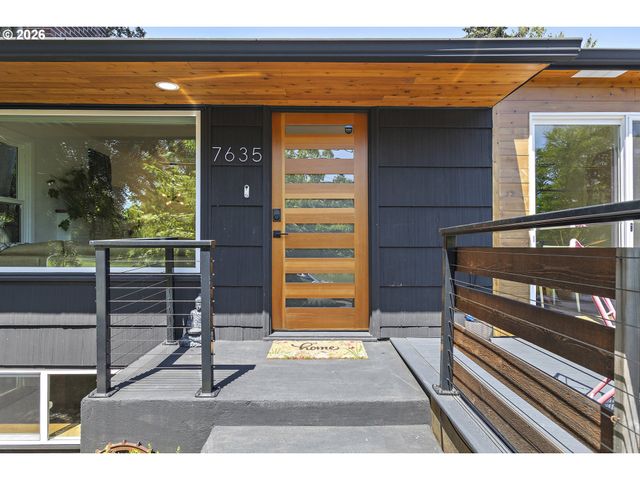 7635 Se MARKET St, Portland, OR 97215