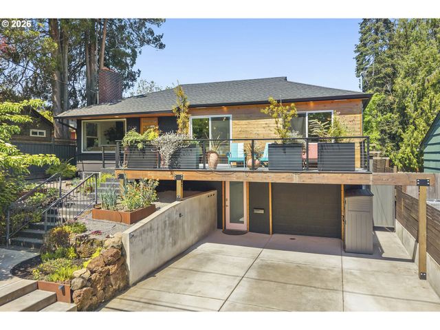 7635 Se MARKET St, Portland, OR 97215