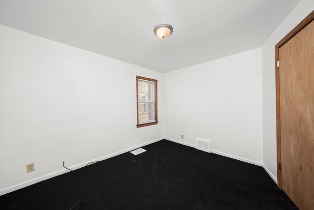 12216 S Carpenter Street, Chicago, IL 60643