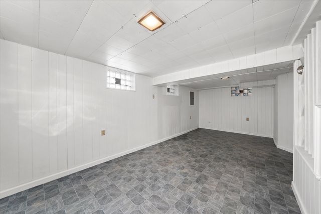 12216 S Carpenter Street, Chicago, IL 60643