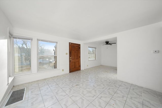 12216 S Carpenter Street, Chicago, IL 60643