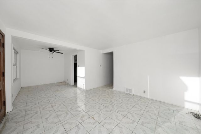 12216 S Carpenter Street, Chicago, IL 60643