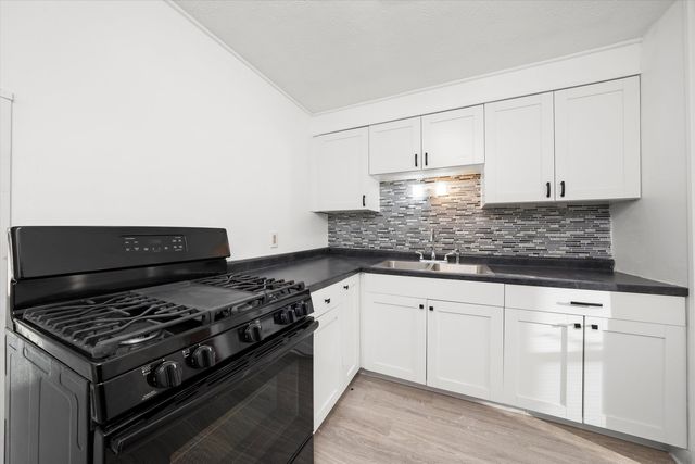 12216 S Carpenter Street, Chicago, IL 60643