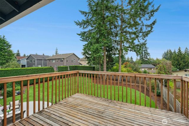 1132 Crawford Rd, Lynnwood, WA 98036