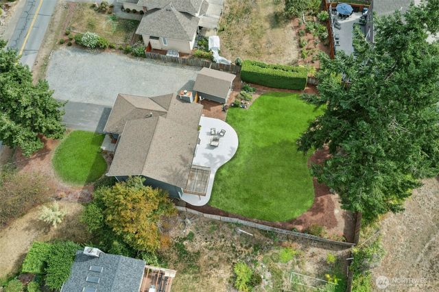 1132 Crawford Rd, Lynnwood, WA 98036