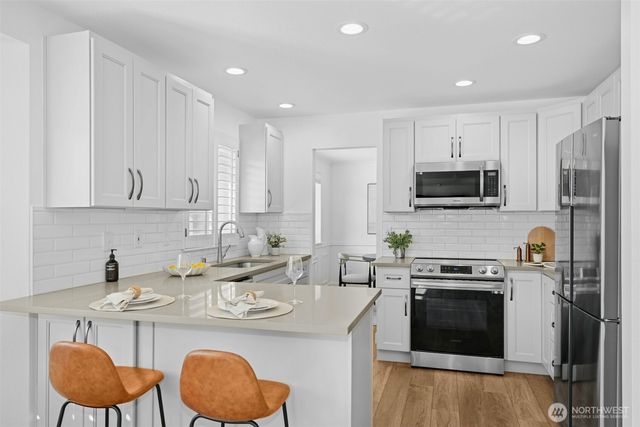 1132 Crawford Rd, Lynnwood, WA 98036