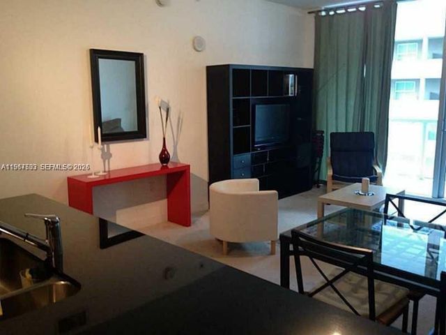 1111 SW 1 AV 1221-N, Miami, FL 33130