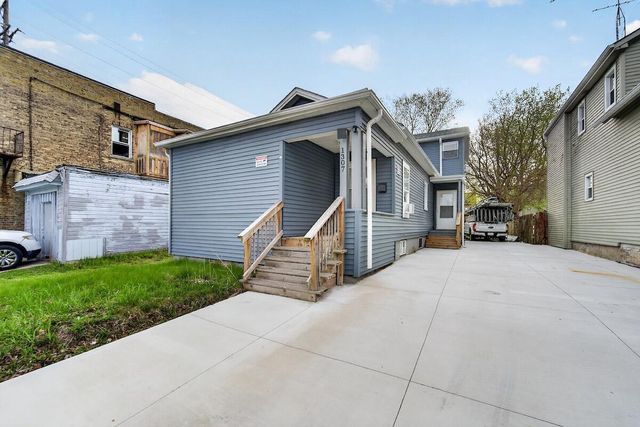 1307 Center STREET, Racine, WI 53403
