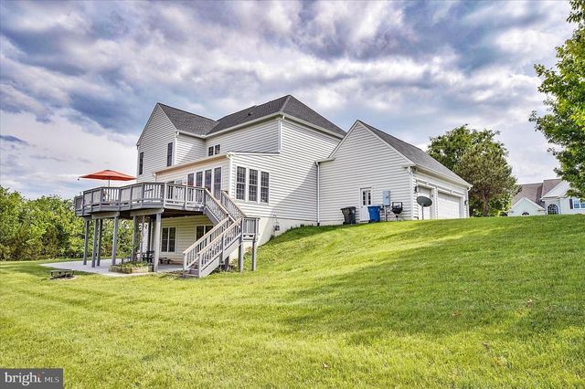 43820 CHURCHILL GLEN DR, Chantilly, VA 20152
