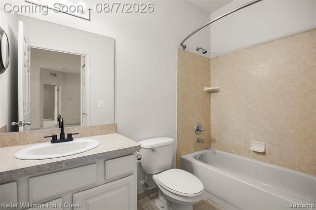 34593 Northrup Drive, New Baltimore, MI 48047