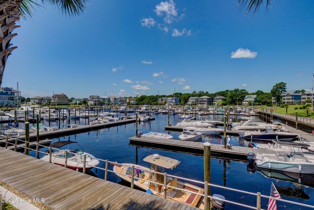 3350 Club Villas Drive 1305a, Southport, NC 28461