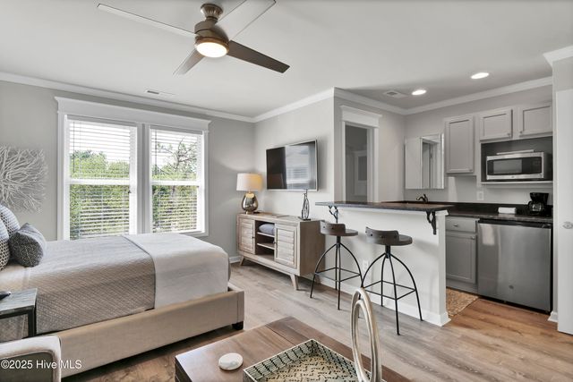 3350 Club Villas Drive 1305a, Southport, NC 28461