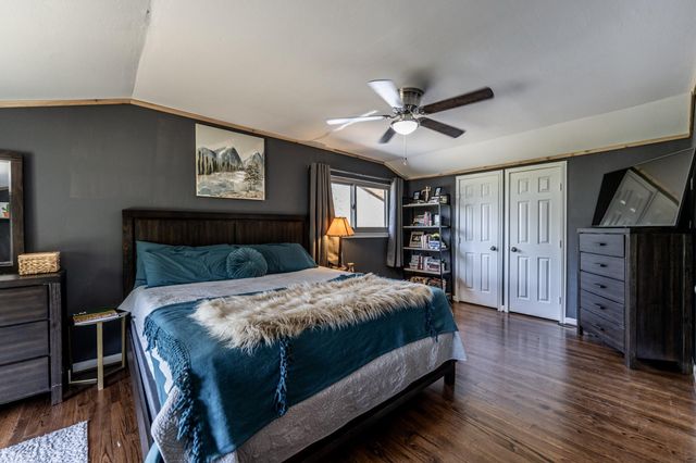 2120 Avenue R, Huntsville, TX 77340