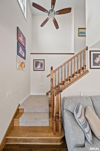 300 2ND Avenue, Hampton, IL 61256