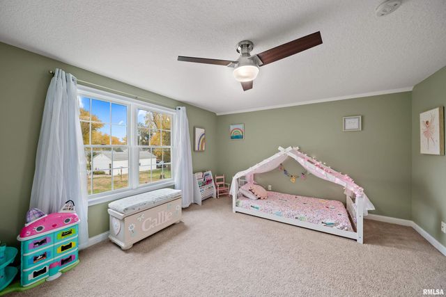 300 2ND Avenue, Hampton, IL 61256