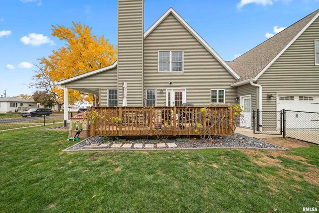 300 2ND Avenue, Hampton, IL 61256