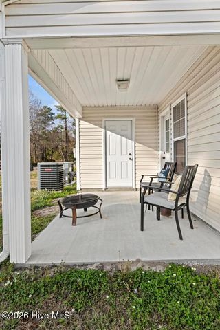 152 Cornerstone Drive, Beulaville, NC 28518